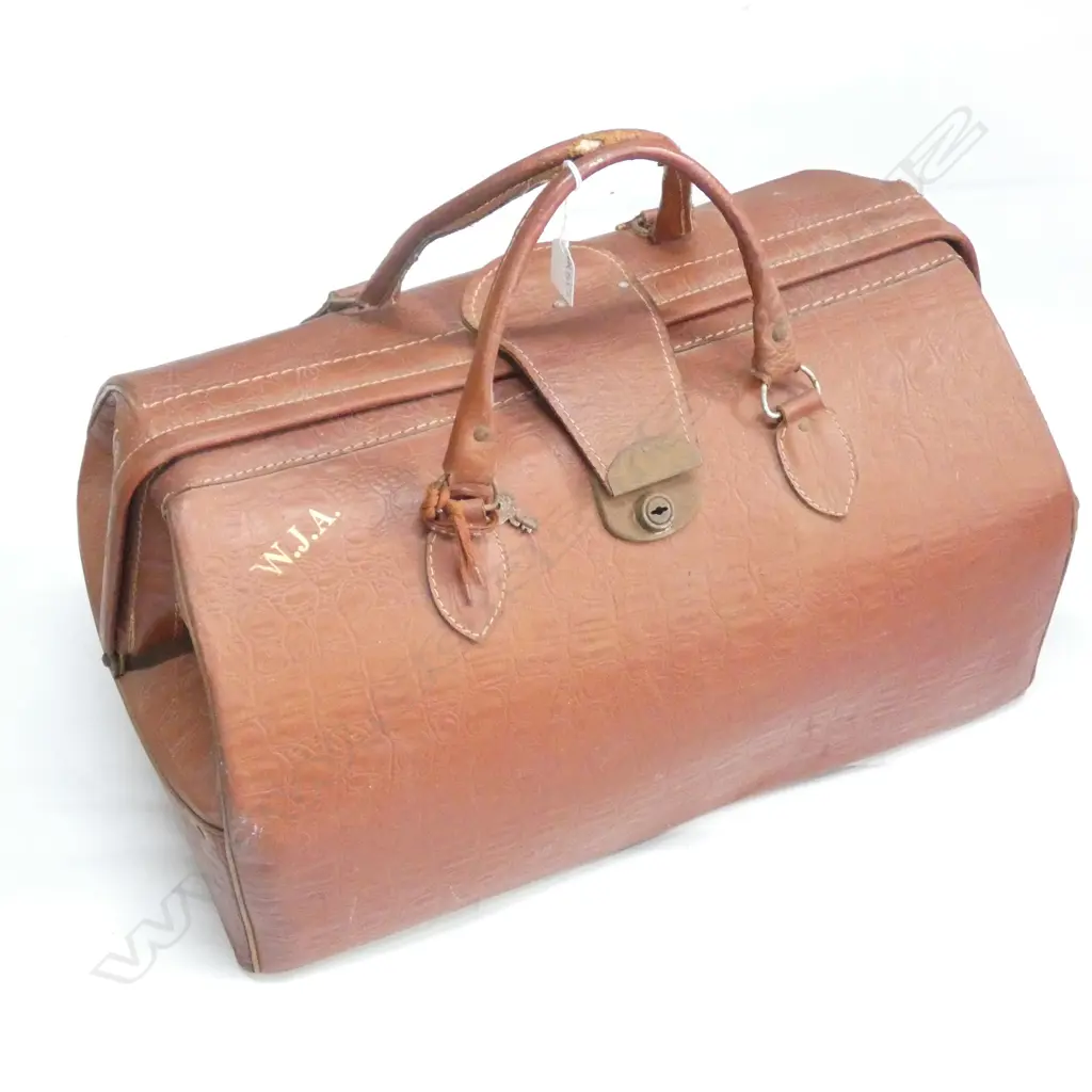 RED VINYL TRAVEL BAG W.550mm Image 1++