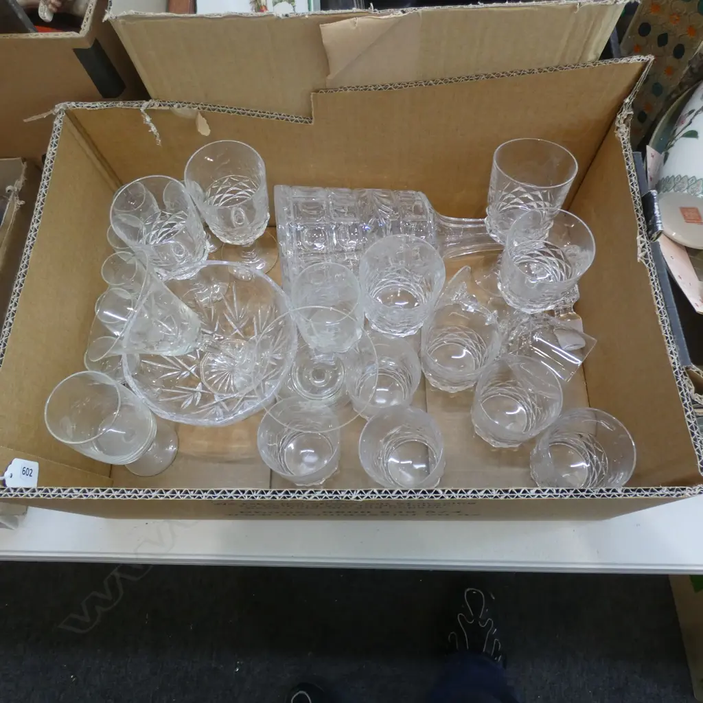 BOX LOT CRYSTAL & GLASS INCL DECANTER  Image 1++