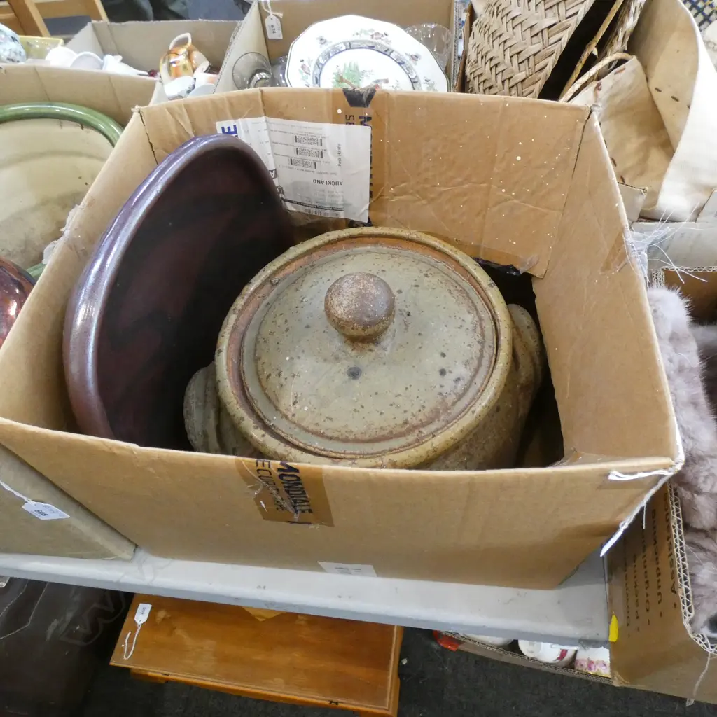 BOX LOT STUDIO POTTERY - LEN CASTLE LARGE DISH? DON THORNLEY TUREEN Image 1++