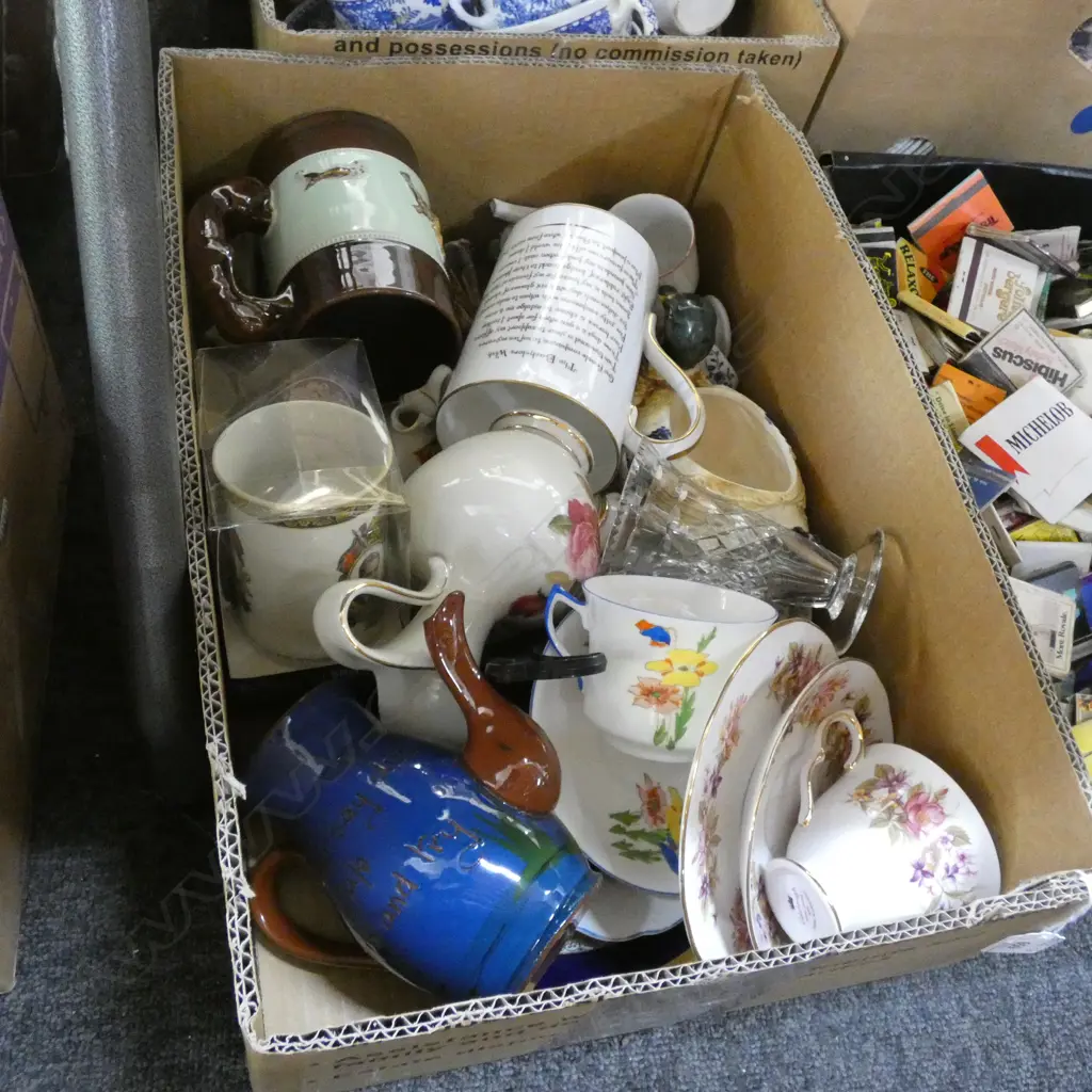 BOX LOT ASST CHINA & MINIATURE COLLECTABLES ETC.. Image 1++