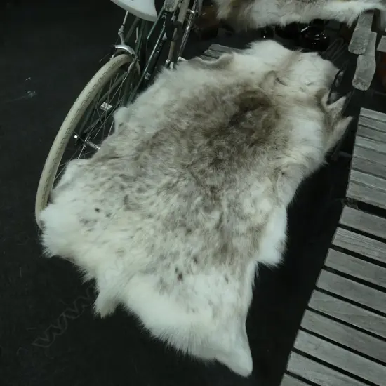 REINDEER HIDE RUG L.1250mm