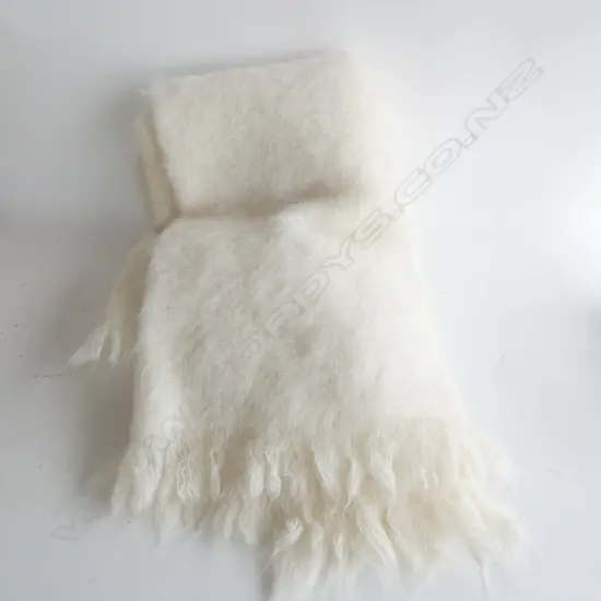 WINDERMERE NZ WHITE MOHAIR BLANKET