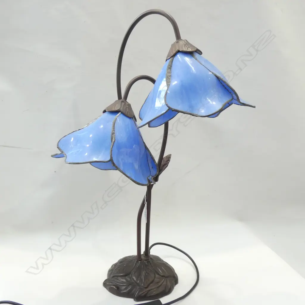 ART NOUVEAU STYLE BLUE LEADLIGHT FLOWER LAMP H.580mm. Image 1++
