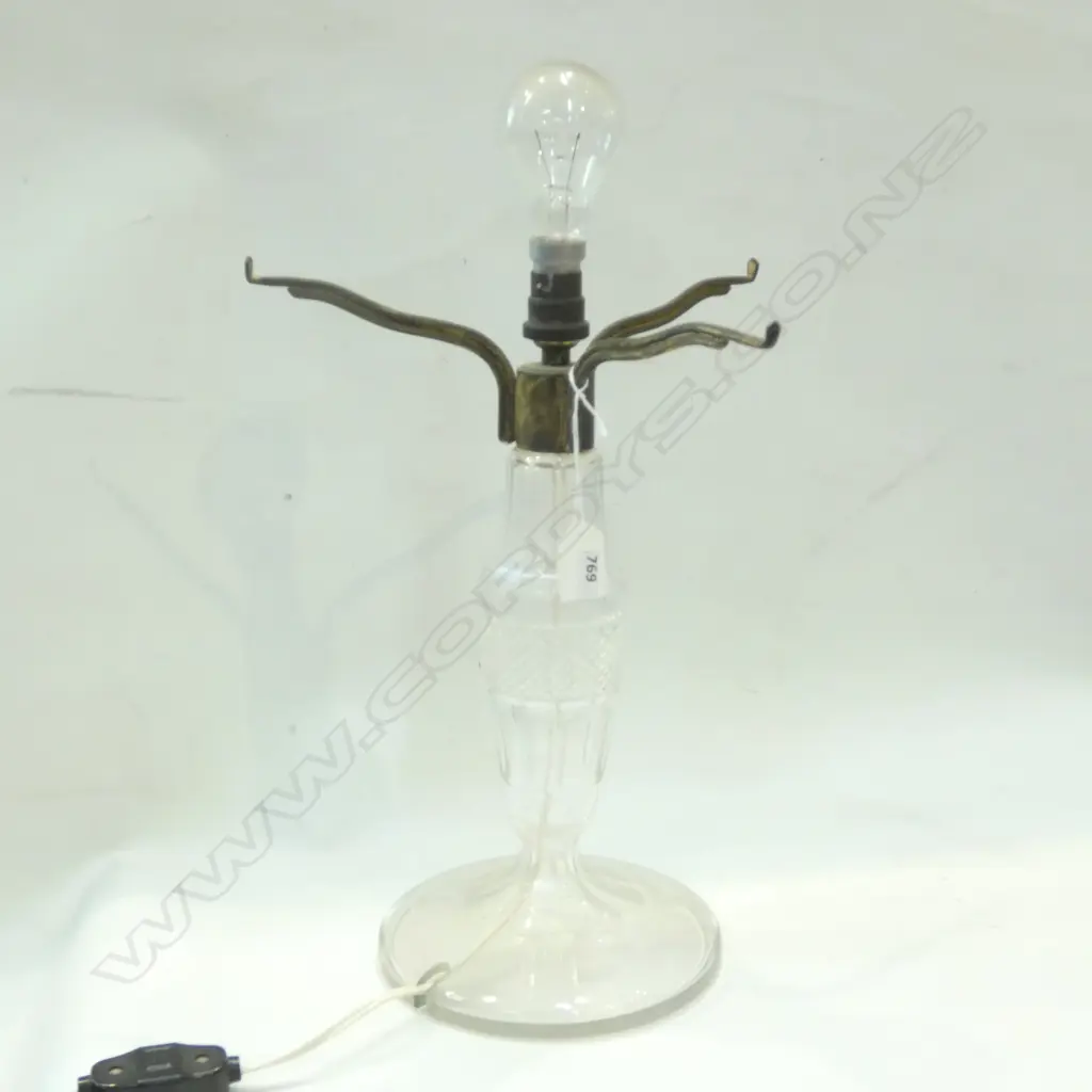 CUT GLASS TABLE LAMP BASE H. 350MM Image 1++