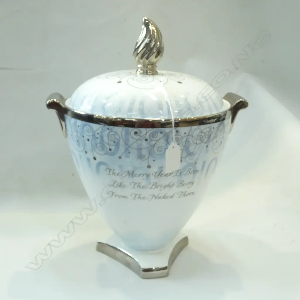 WEDGWOOD 'MILLENNIUM DAWNING' LIDDED URN H.330mm, BOXED Image 1++