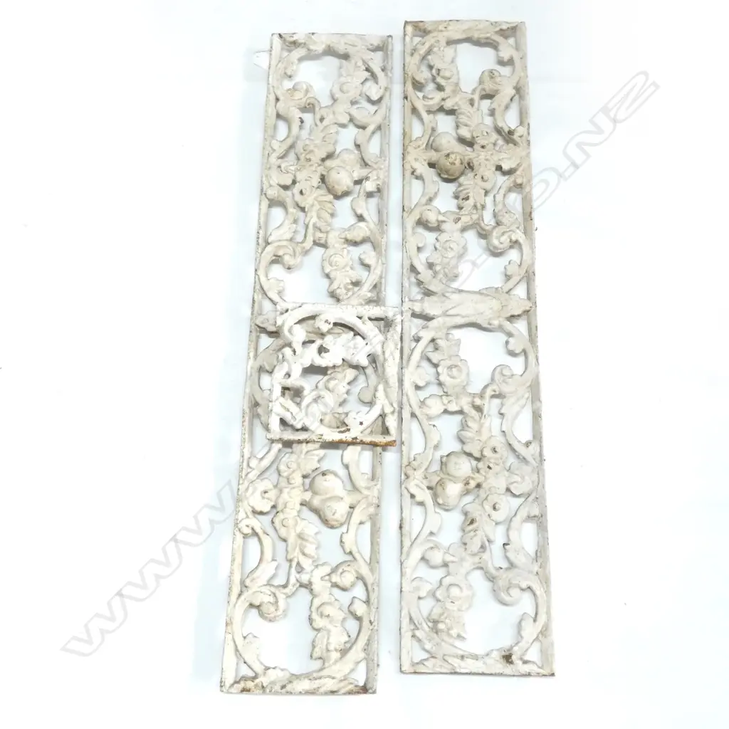 3 PCES CAST IRON VERANDA LACEWORK L.890mm Image 1++