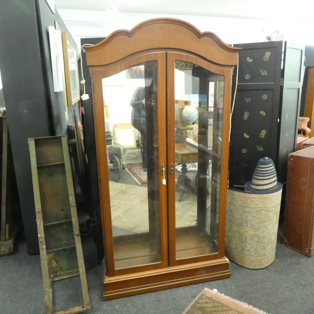 GLAZED DISPLAY CABINET  Image 1++