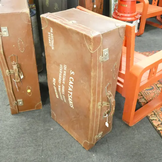 LG LEATHER SUITCASE WITH PRINTED NAMES / NZ / SYDNEY ETC. 900 X 470 X 280MM