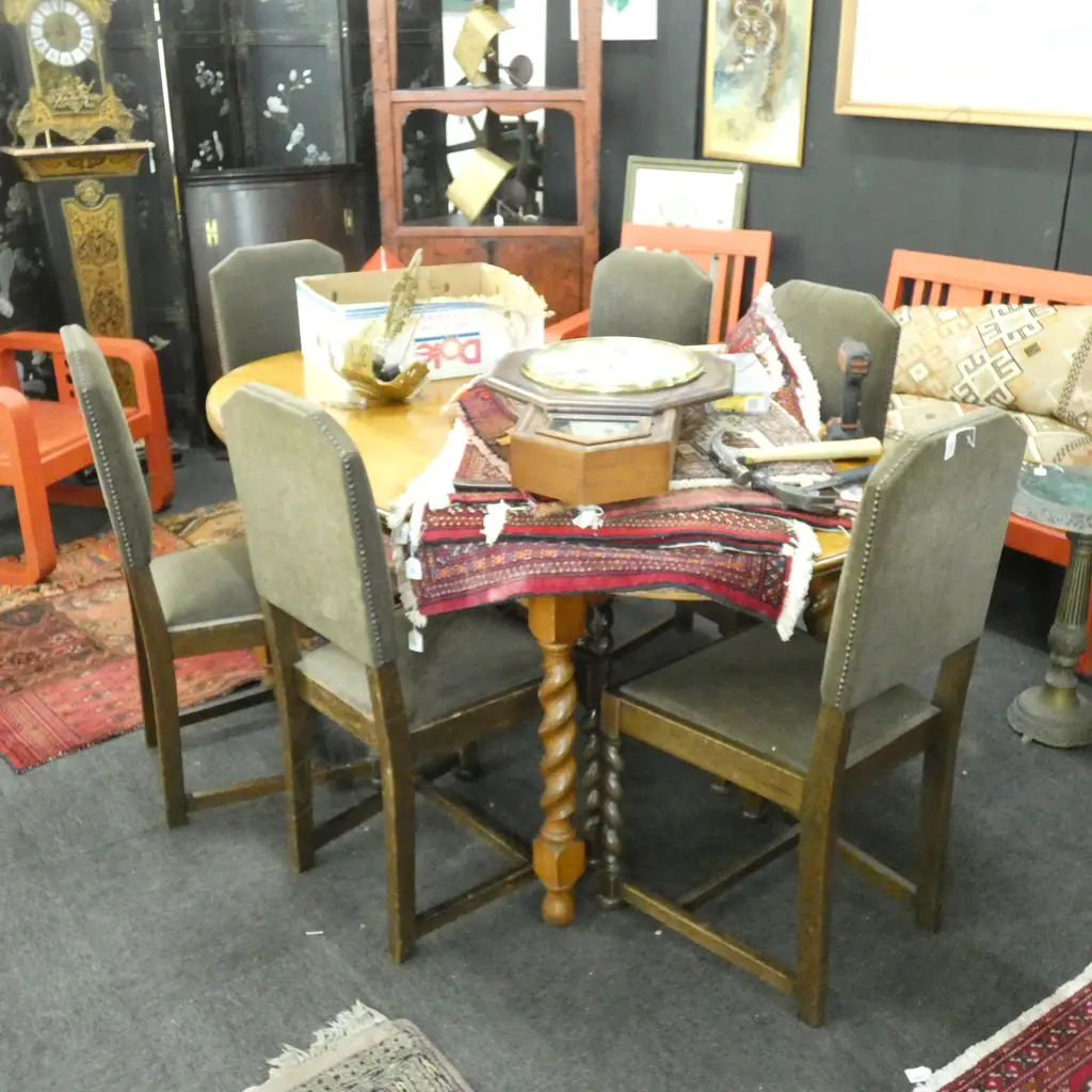 6 OAK BARLEY TWIST CHAIRS Image 1++