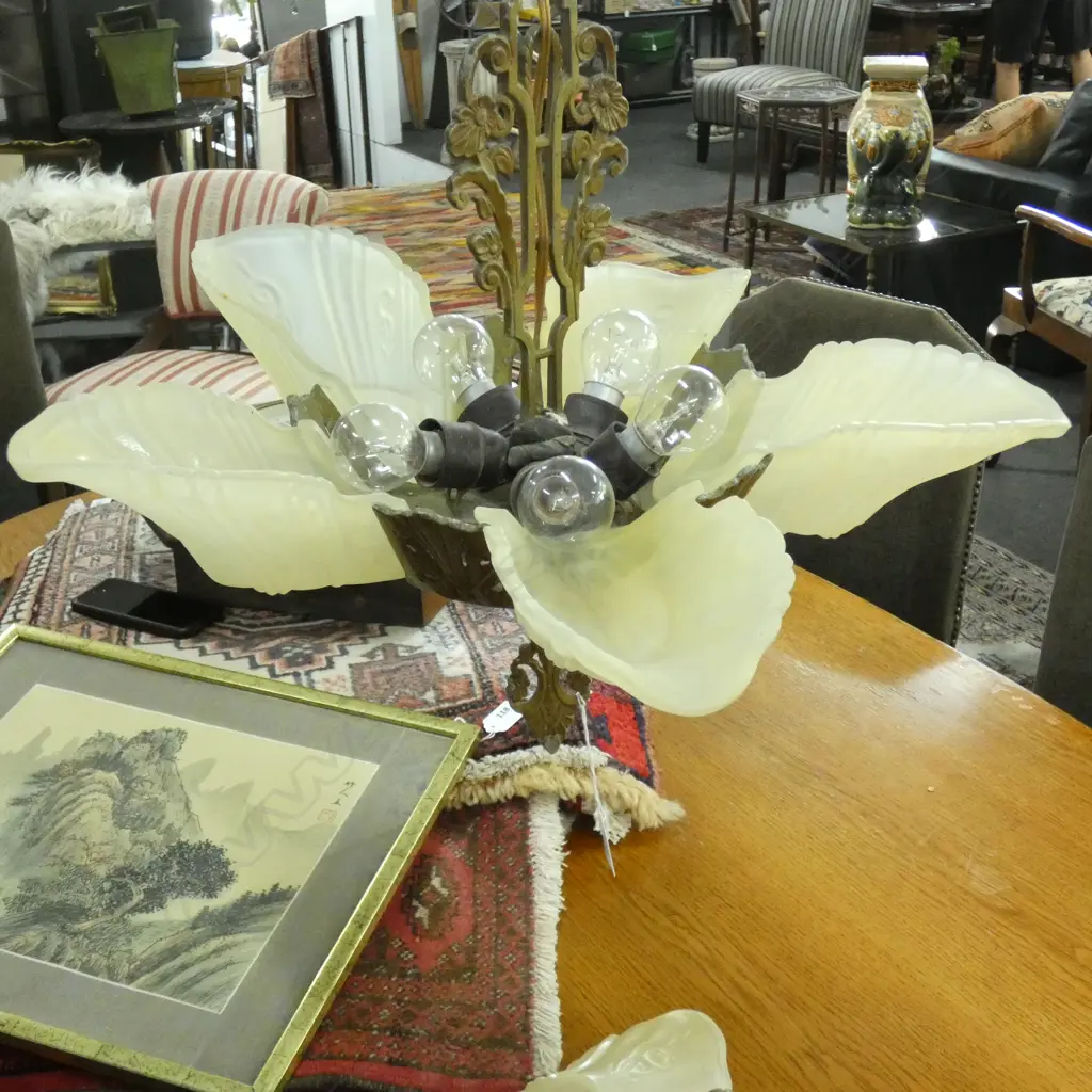5 POINT ART DECO LIGHT FITTING 500mm dia (+ 2 SPARE GLASS PIECES) Image 1++