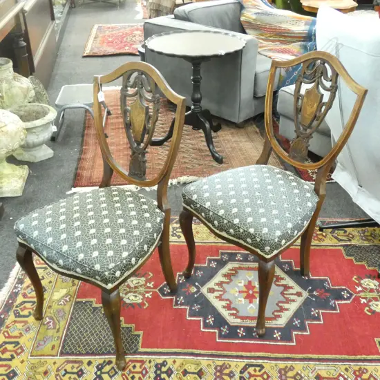 4 HEPPLEWHITE STYLE DINING CHAIRS