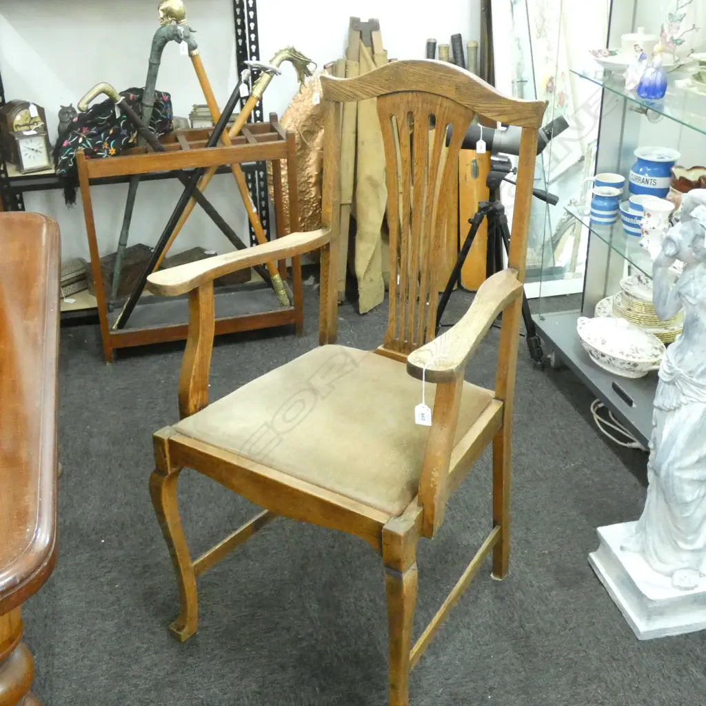 OAK CHAIR Image 1++