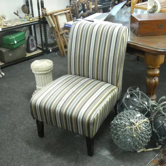 STRIPED UPHOLSTERED CHAIR 