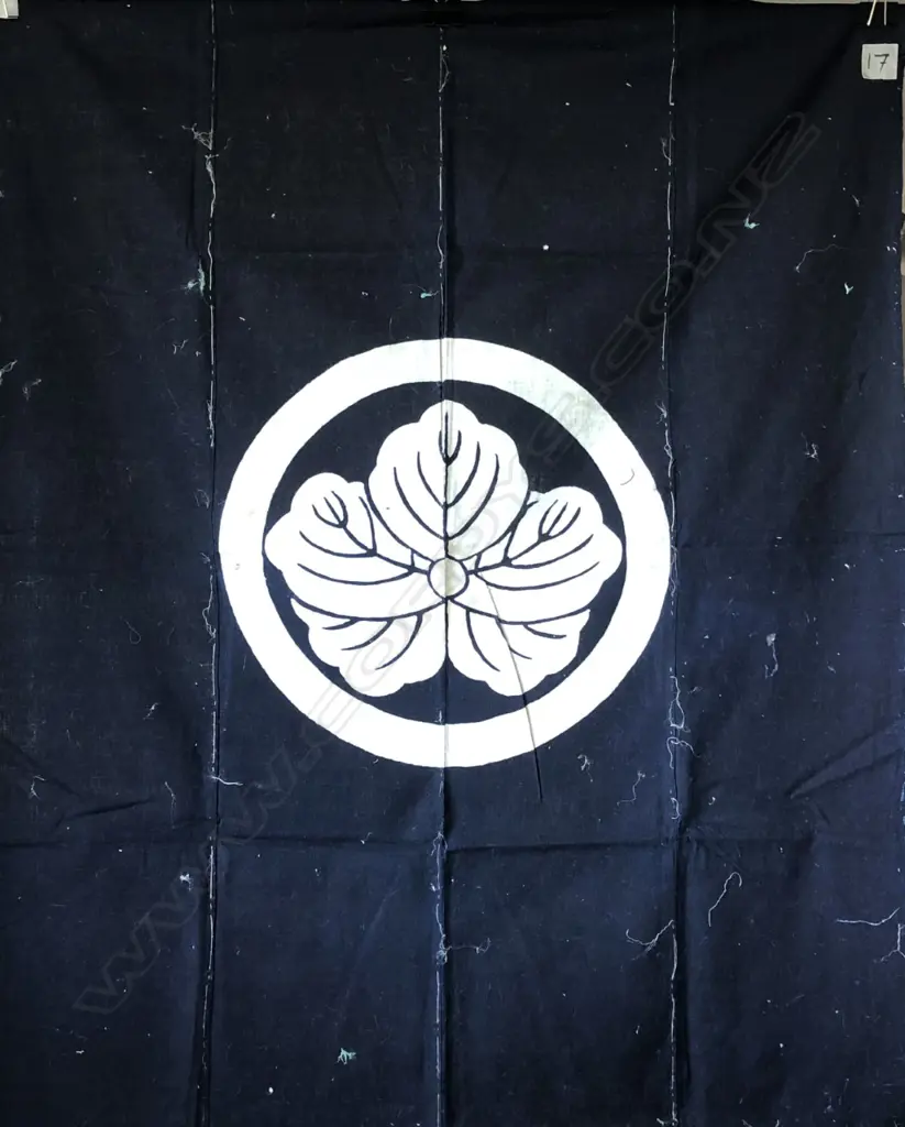 VINTAGE JAPANESE TSUTSUGAKI TEXTILE w. CENTRAL PAULOWNIA LEAF CREST 1550x1240mm (17) Image 1++