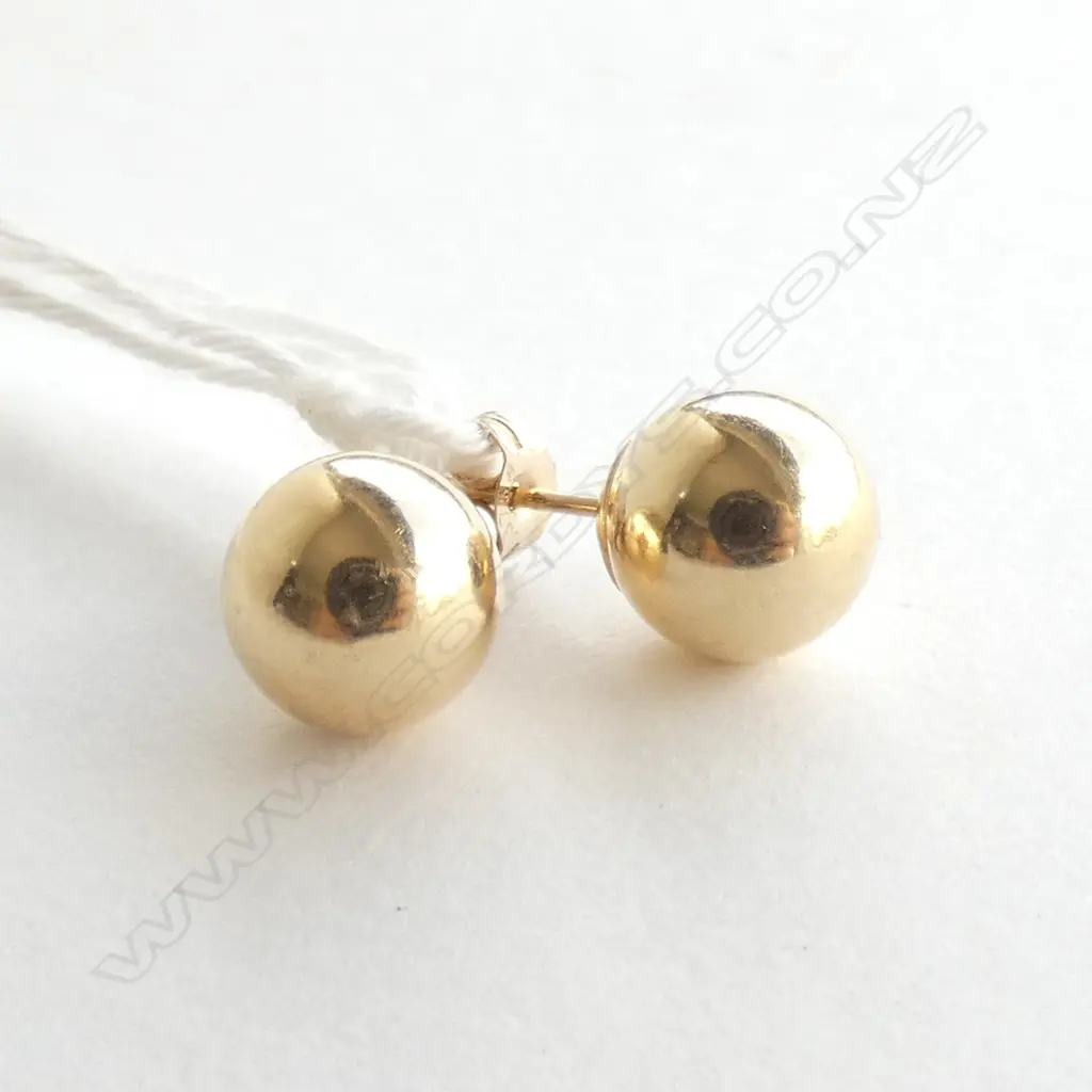 (16156) PR 9CT GOLD PLAIN DOME EARRINGS Image 1++