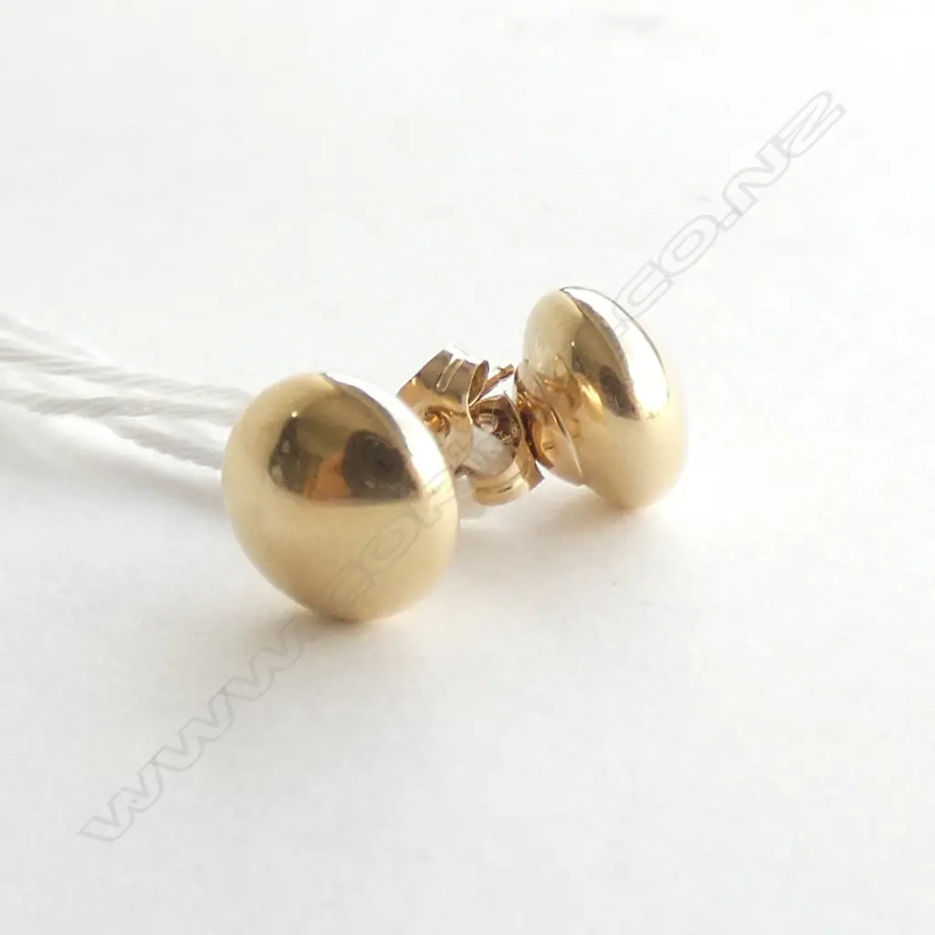 (16156) PR 9CT GOLD PLAIN DOME EARRINGS Image 1++