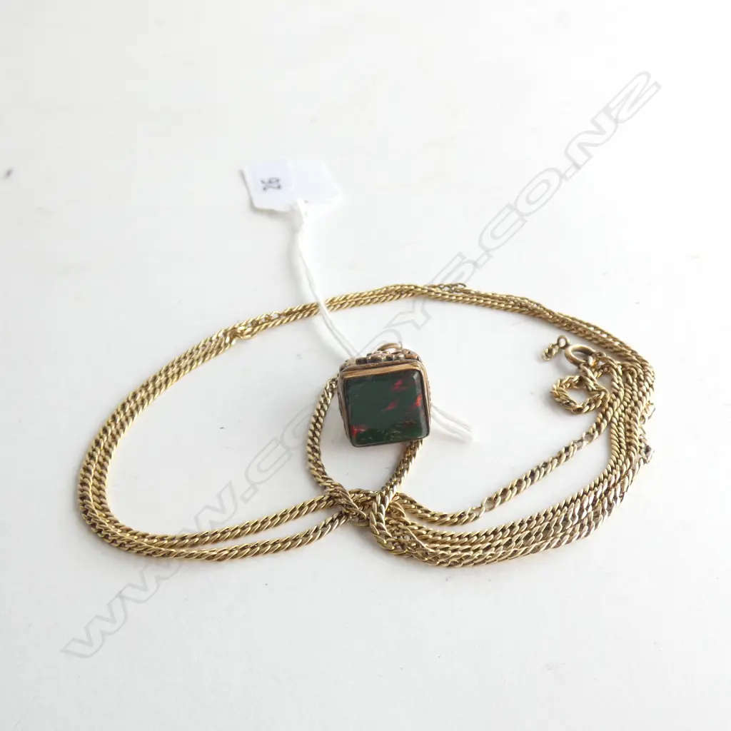ROLLED GOLD CHAIN & BLOOD STONE FOB Image 1++