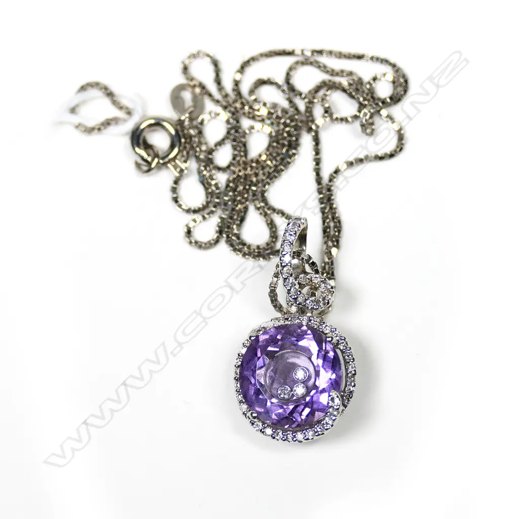 18CT WHITE GOLD & AMETHYST PENDANT & CHAIN... Image 1++