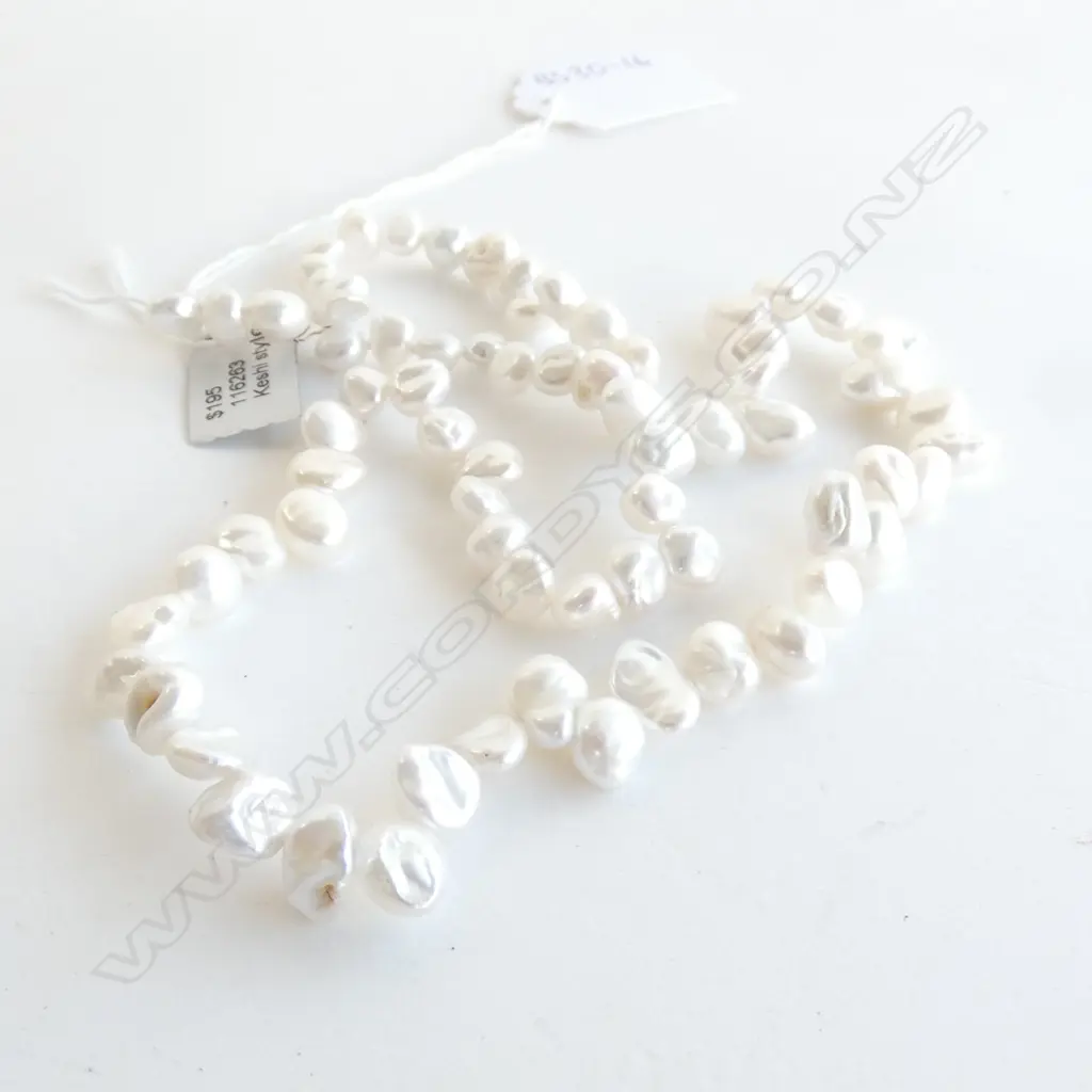 FRESH WATER PEARL NECKLACE Image 1++