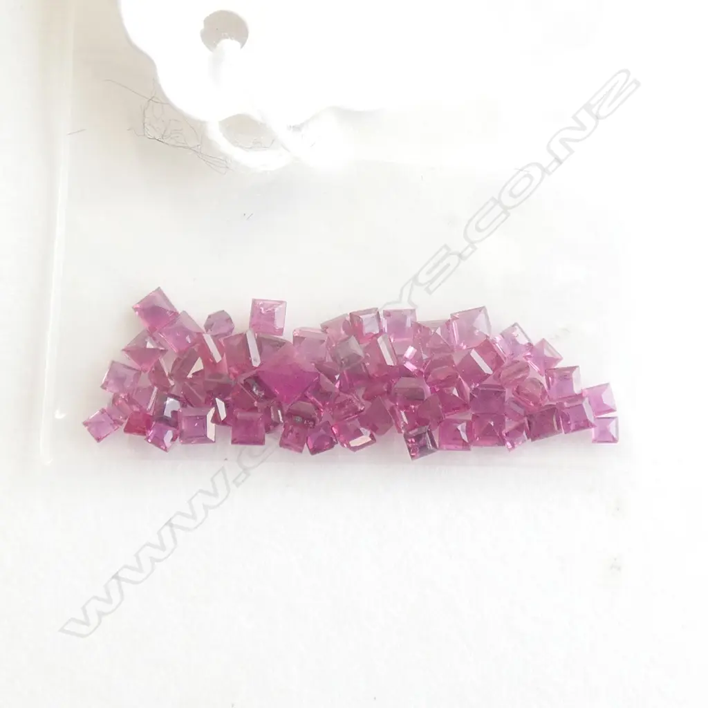 5CT FACETED RUBIES - SQUARE Image 1++
