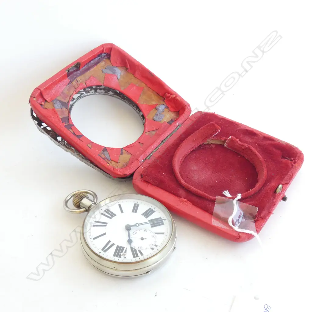 EDWARDIAN SILVER AND LEATHER POCKET WATCH HOLDER (A.F) Image 1++