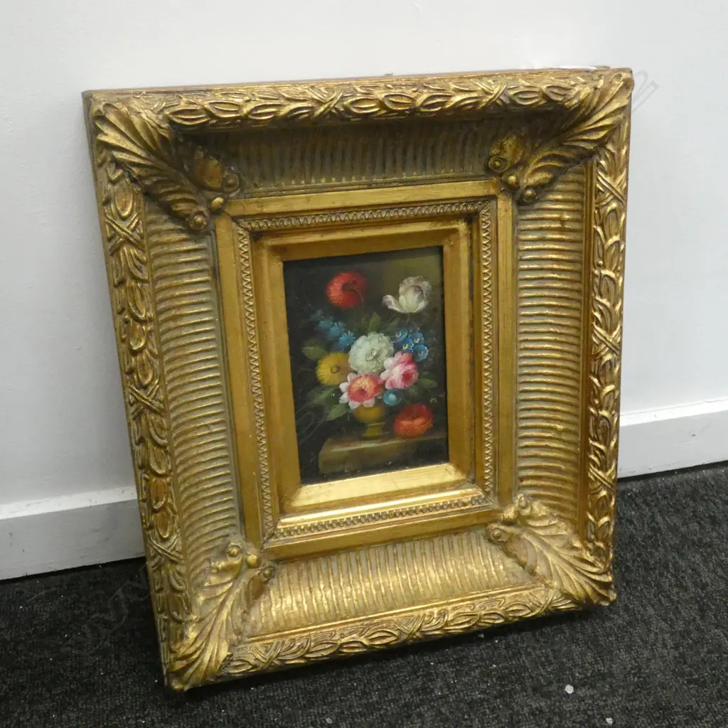 OLD GILT FRAMED OIL ON BOARD - VASE OF FLOWERS - SIGNED - PAINTING 110 X 160MM Image 1++
