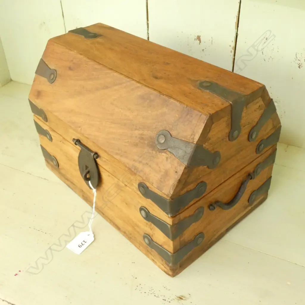 WOODEN BOX IRON DETAIL W.300mm Image 1++
