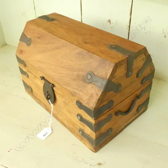 WOODEN BOX IRON DETAIL W.300mm