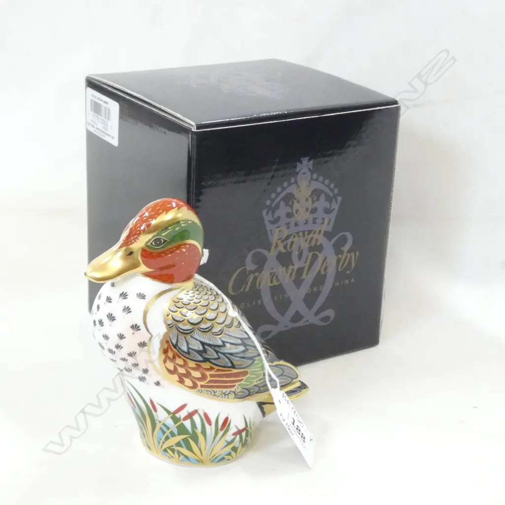 ROYAL CROWN DERBY IMARI WINGED TEAL PAPERWEIGHT - GOLD STOPPER H. 130MM - IN ORIGINAL BOX Image 1++