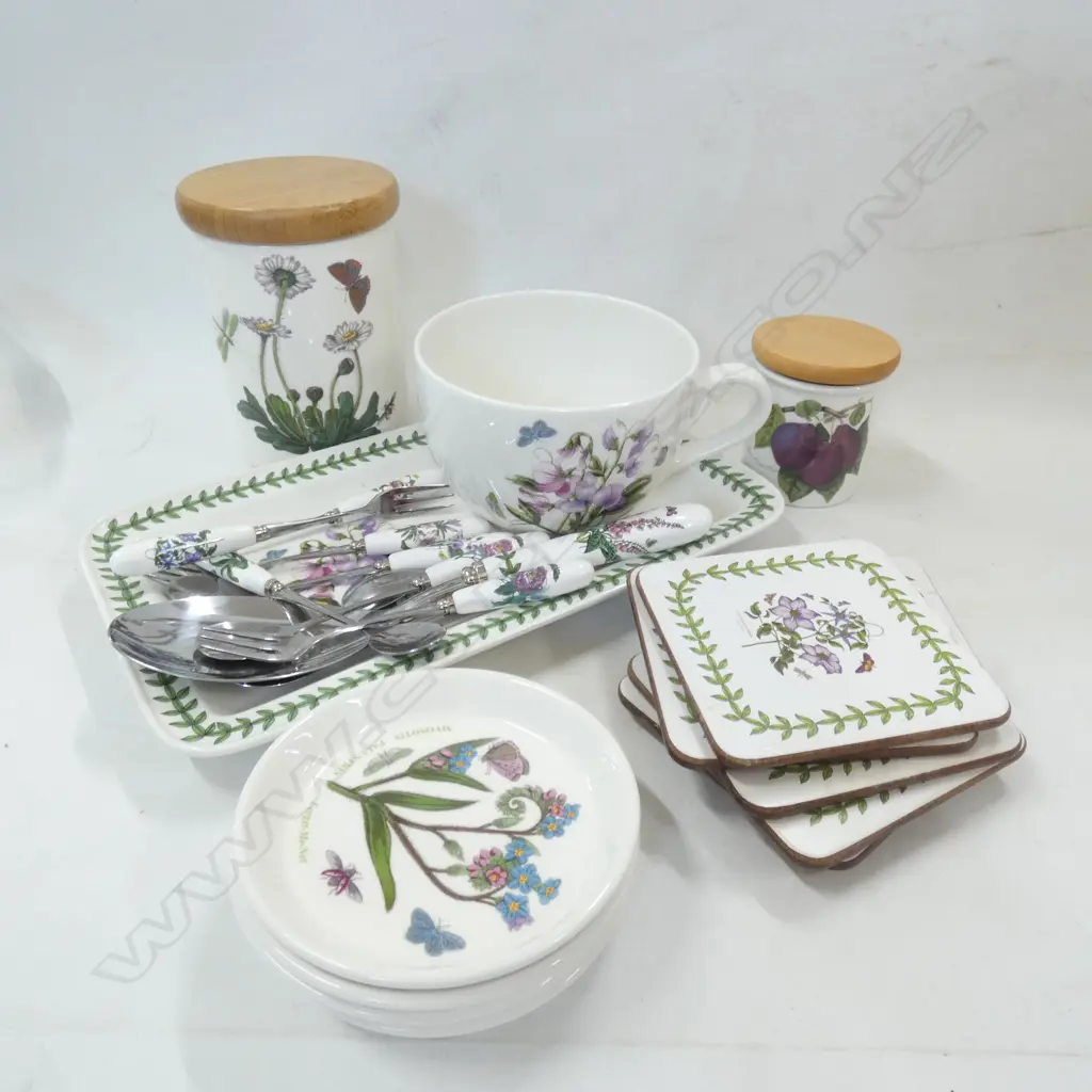 PORTMEIRION  DISHES & LIDDED CONTAINERS BOTANICAL THEME WITH UTENSILS  Image 1++