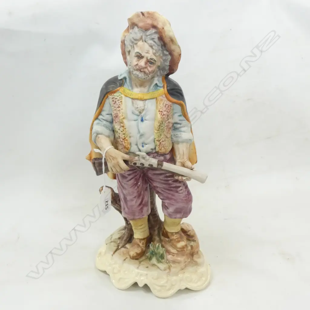 LG CAPODIMONTE FIGURINE - MAN WITH RIFLE H. 360MM Image 1++