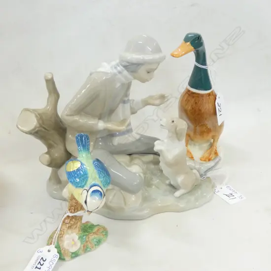 NAO BOY w DOG FIGURINE H. 190MM / BESWICK FINCH & BESWICK DUCK (REPAIRED) 