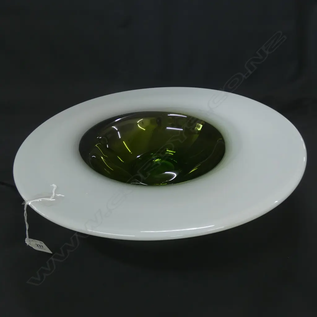 LG GREEN & WHITE WIDE RIMMED ART GLASS BOWL DIA  410MM Image 1++
