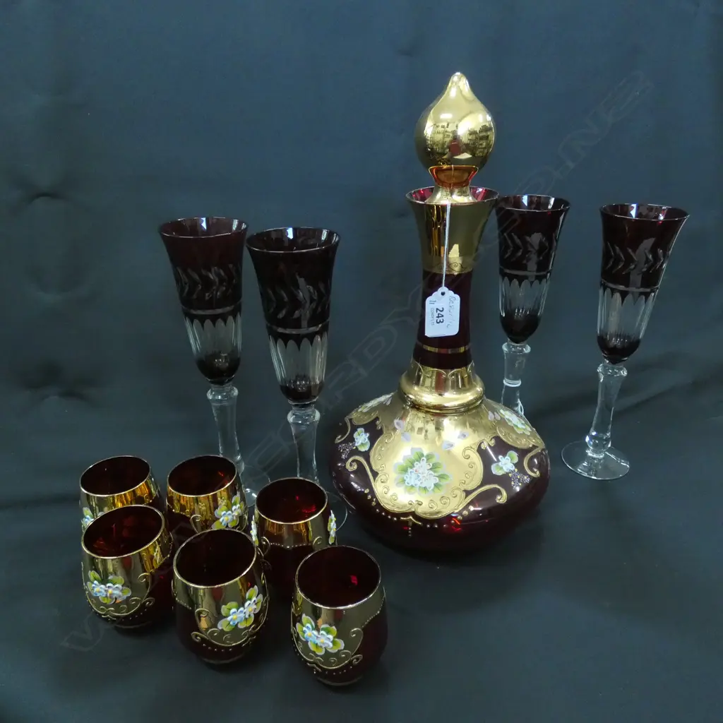 VENETIAN RED GLASS MUSICAL DECANTER (H355MM) & 6 GLASSES + 4 RUBY STEMMED CHAMPAGNE FLUTES Image 1++