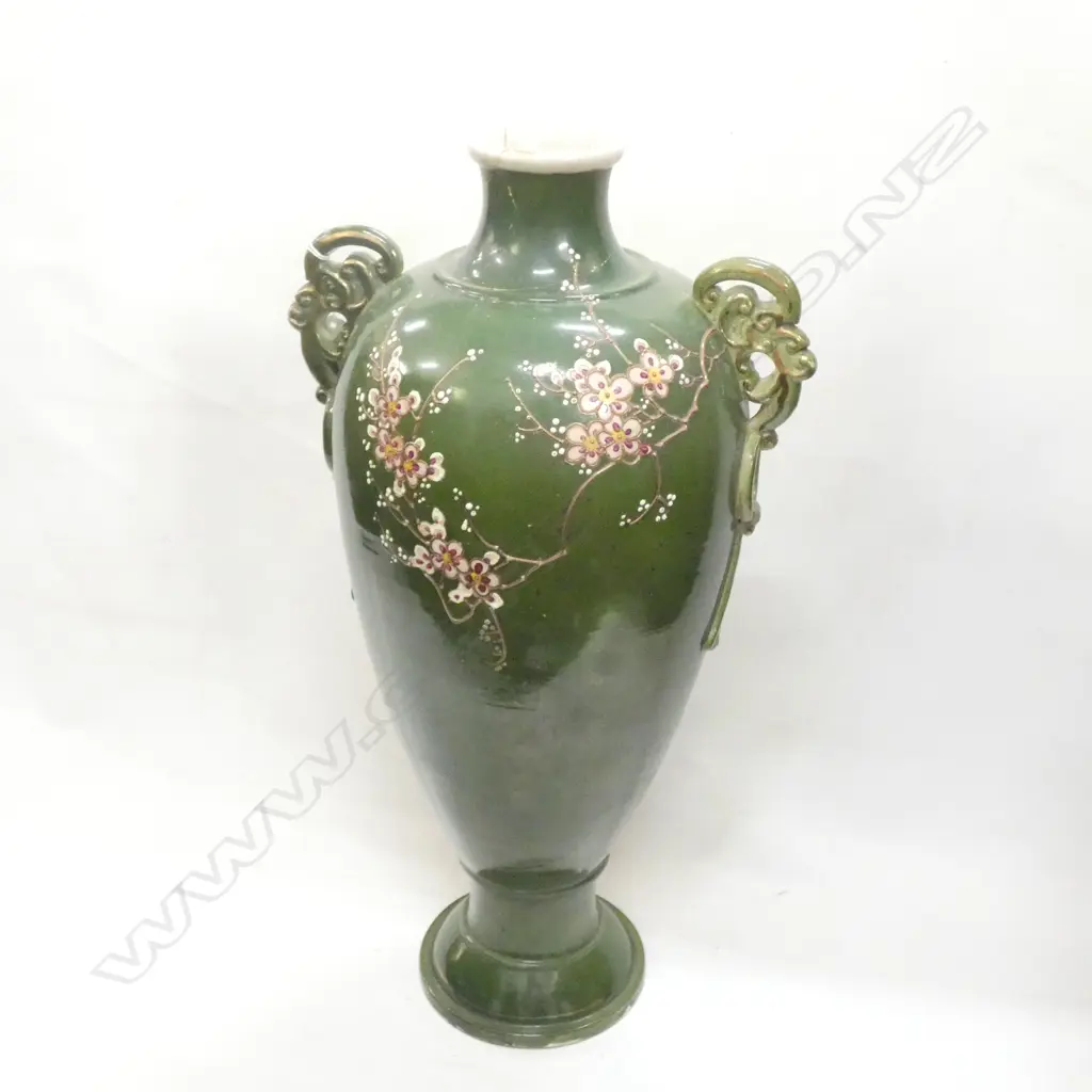 LARGE GREEN VICTORIAN VASE H.570mm (REPAIRED) Image 1++