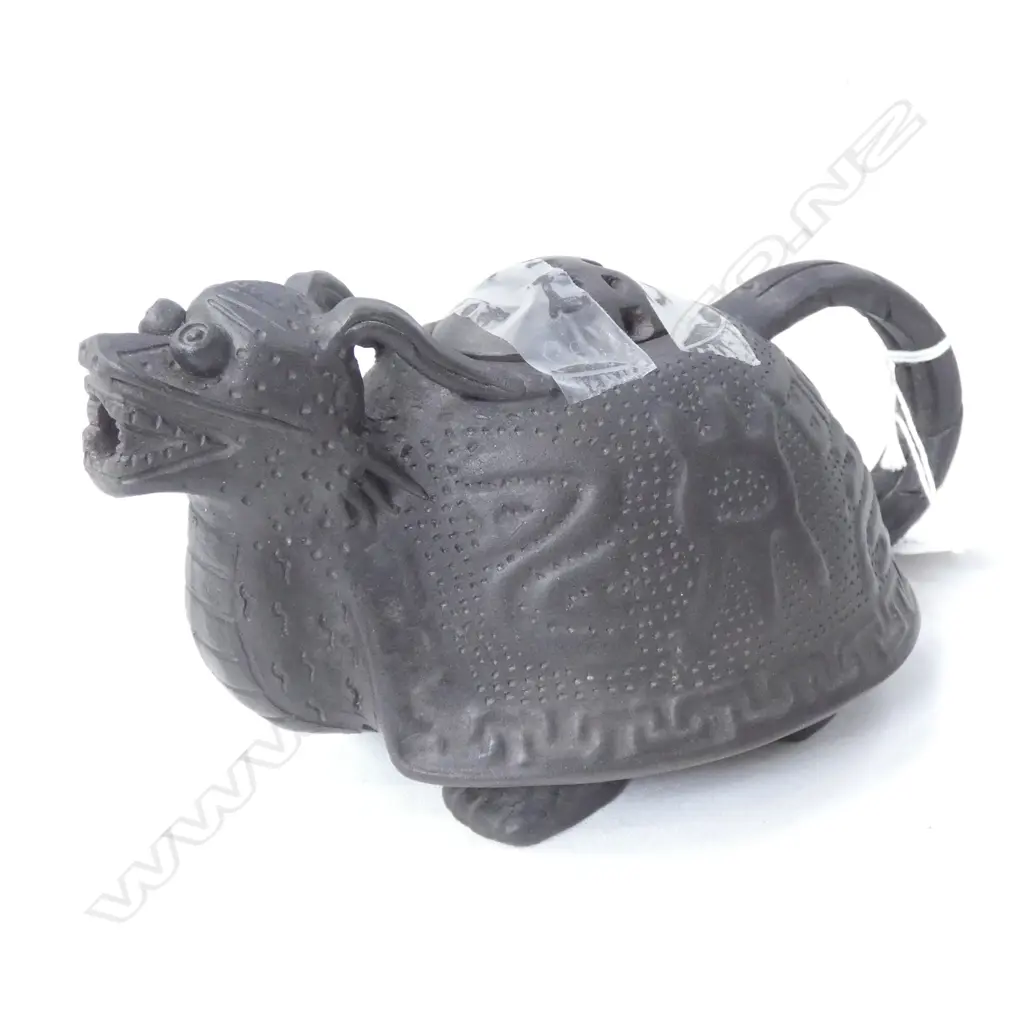 YIXING WARE TEAPOT L.185mm Image 1++