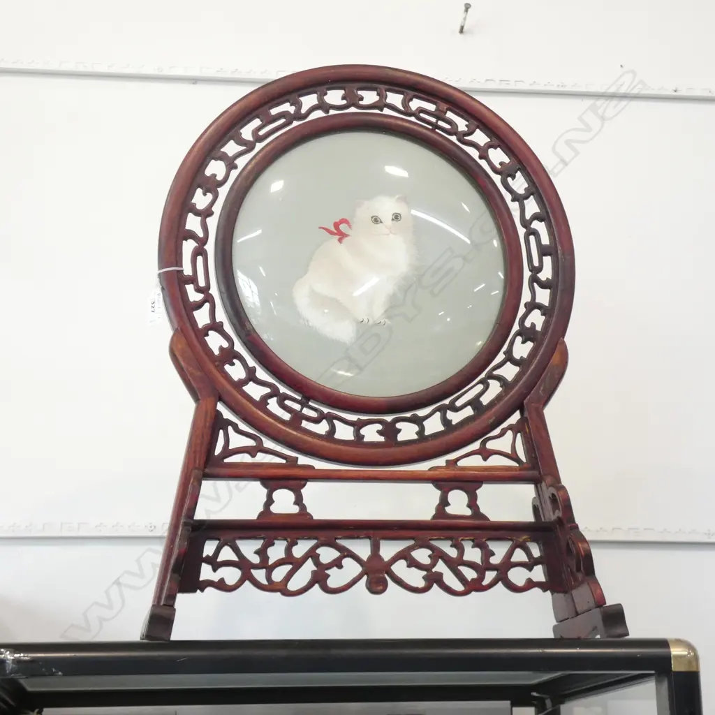 ORIENTAL STAND w. EMBROIDED CAT H.590mm Image 1++