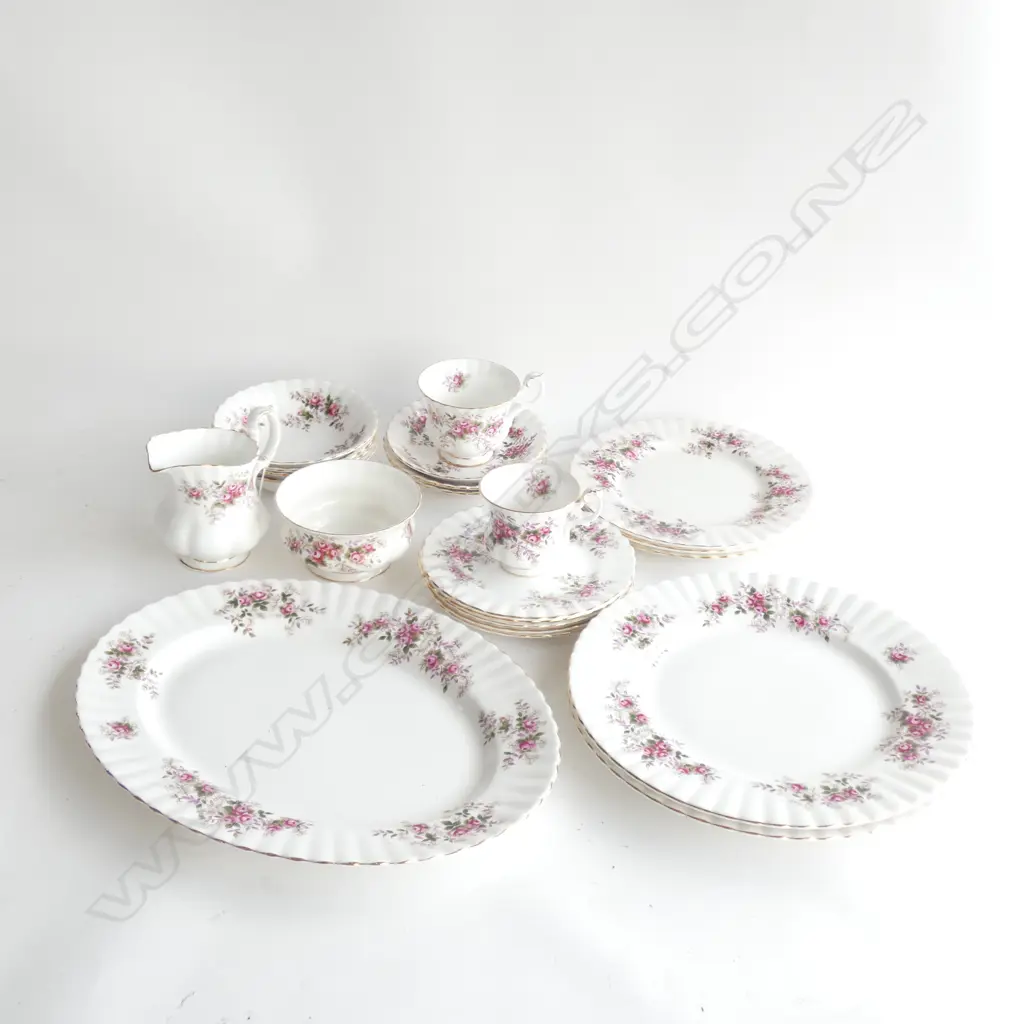 ROYAL ALBERT LAVENDER ROSE - 22 PCS.... Image 1++