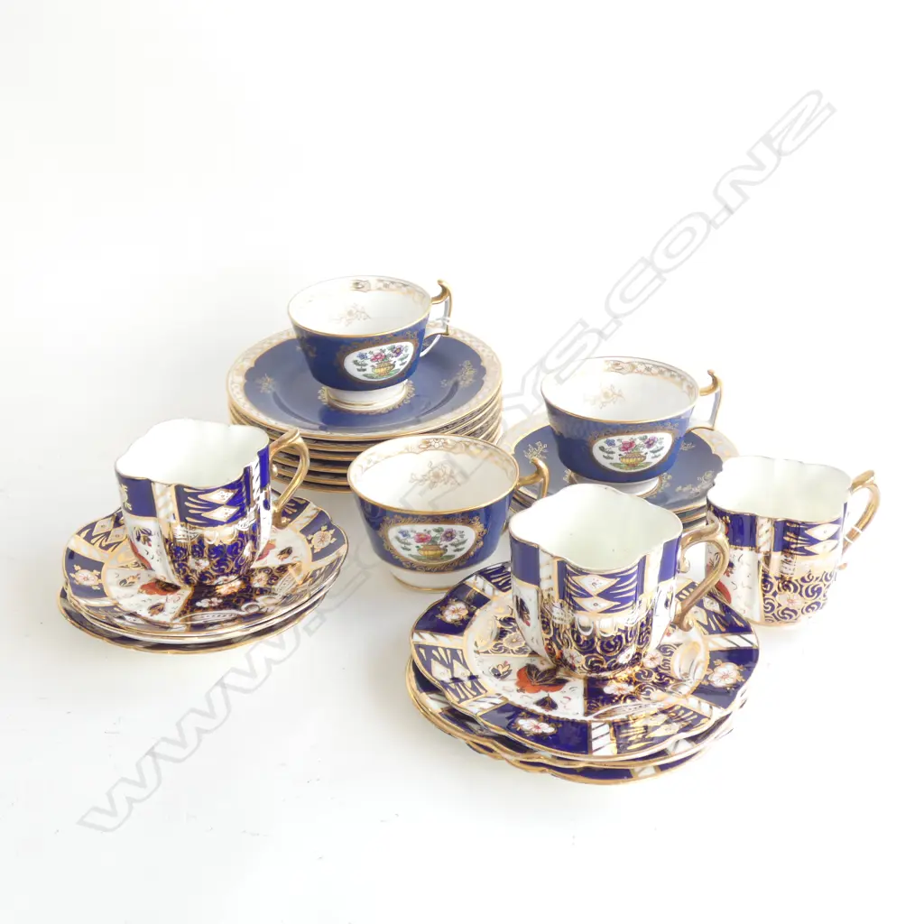 3 BLUE & GOLD SPODE TRIOS + 3 SPARE PLATES / 3 OLD DAVENPORT IMARI TRIOS Image 1++