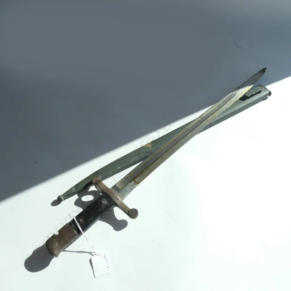 (16174) OLD BAYONET IN SCABBARD "Z872" L.615 Image 1++