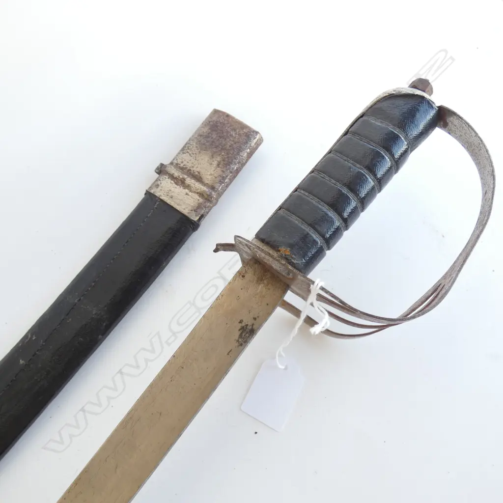 (16174) MADE IN INDIA CUTLASS IN SCABBARD Image 1++