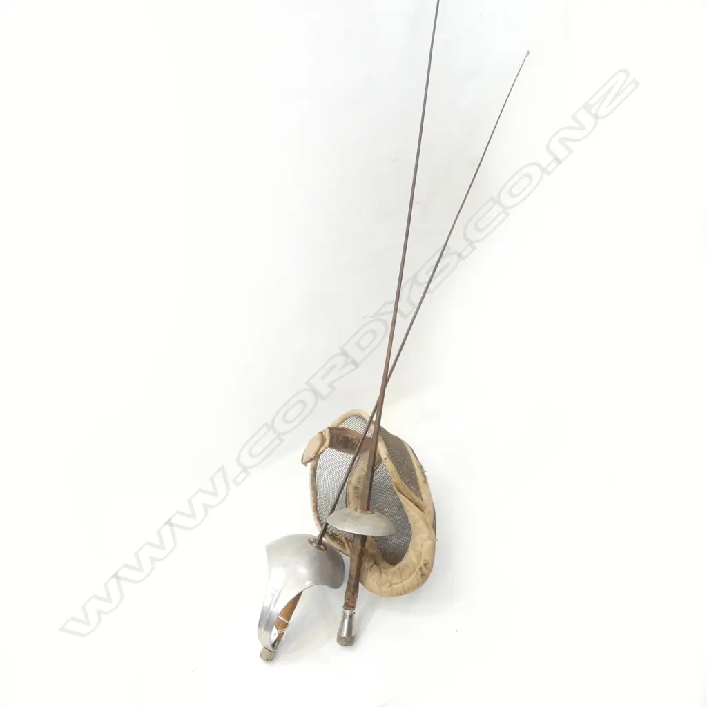 PR FENCING EPEE'S & 1 FACE SHIELD Image 1++