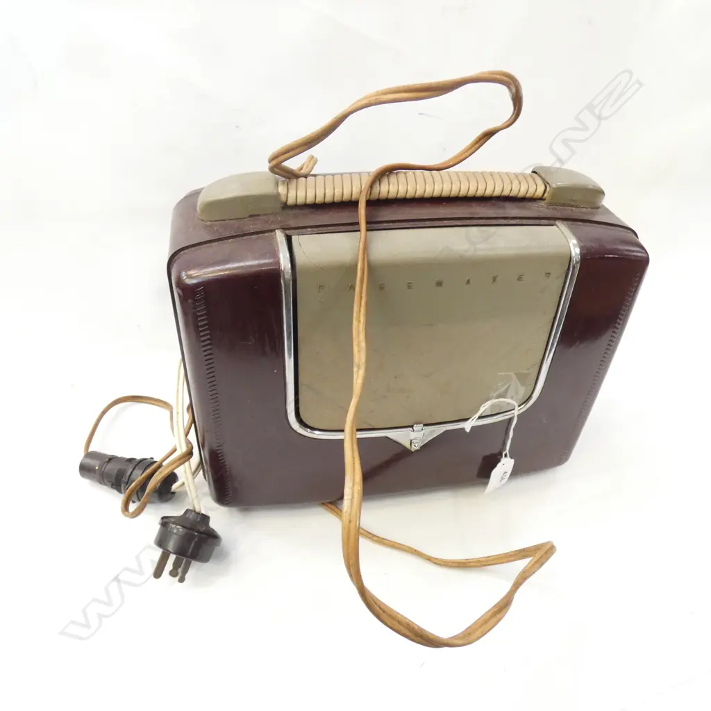 OLD PACEMAKER ELECTRIC RADIO  290 X 310MM Image 1++
