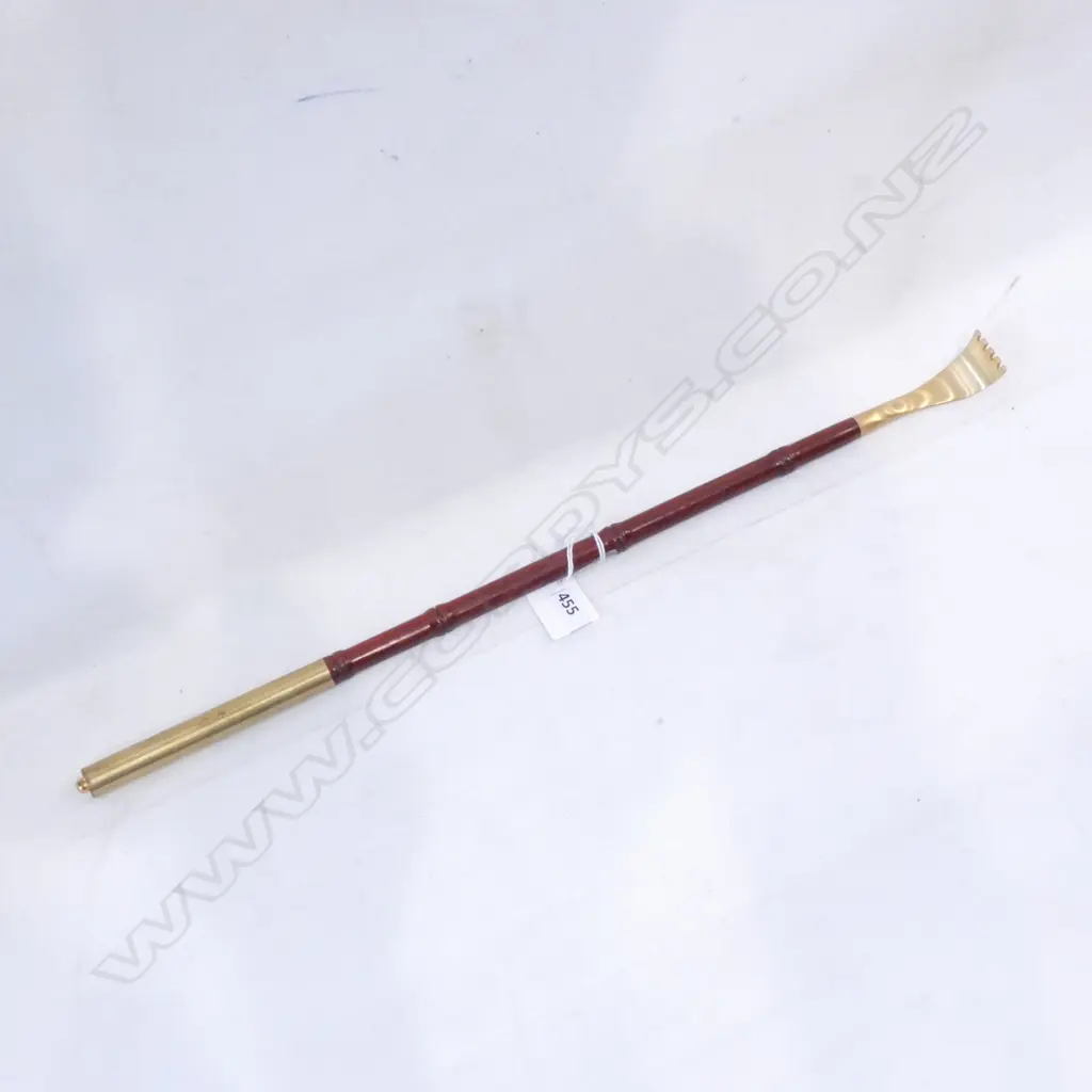 CHINESE ROSEWOOD BACK SCRATCHER L.465mm Image 1++