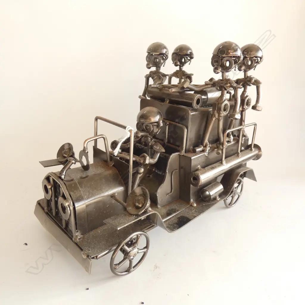 METAL FIRE ENGINE L.220mm Image 1++