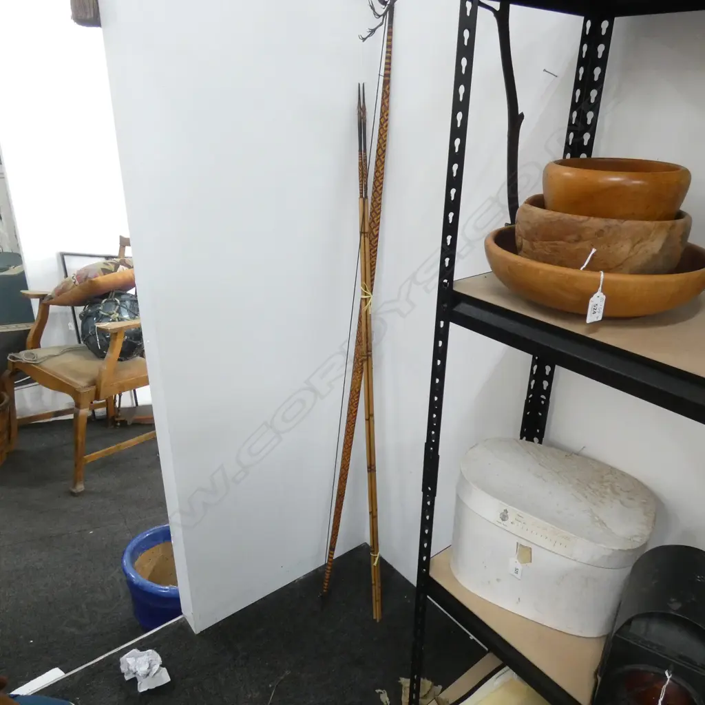 PACIFIC ISLAND BOW (L 1540MM) & 4 ARROWS  Image 1++
