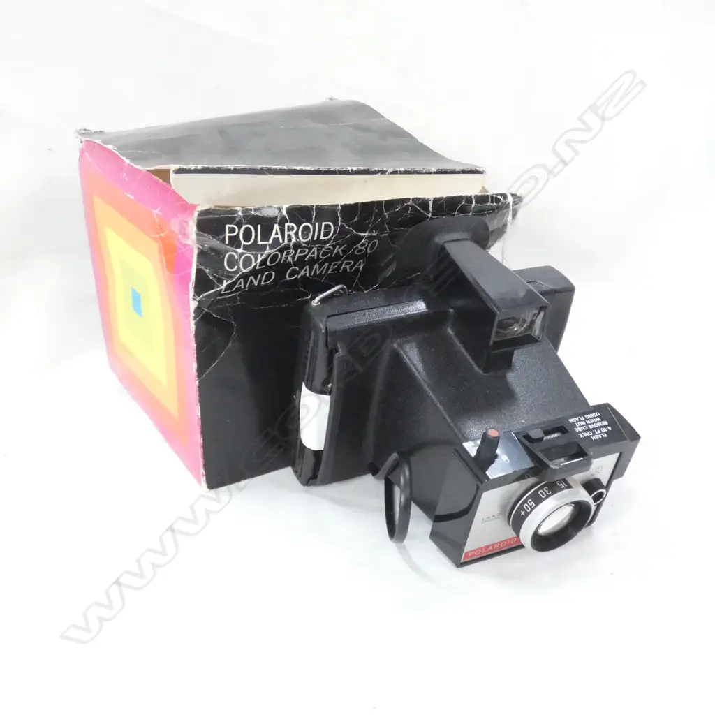 POLAROID VINTAGE CAMERA IN BOX... Image 1++