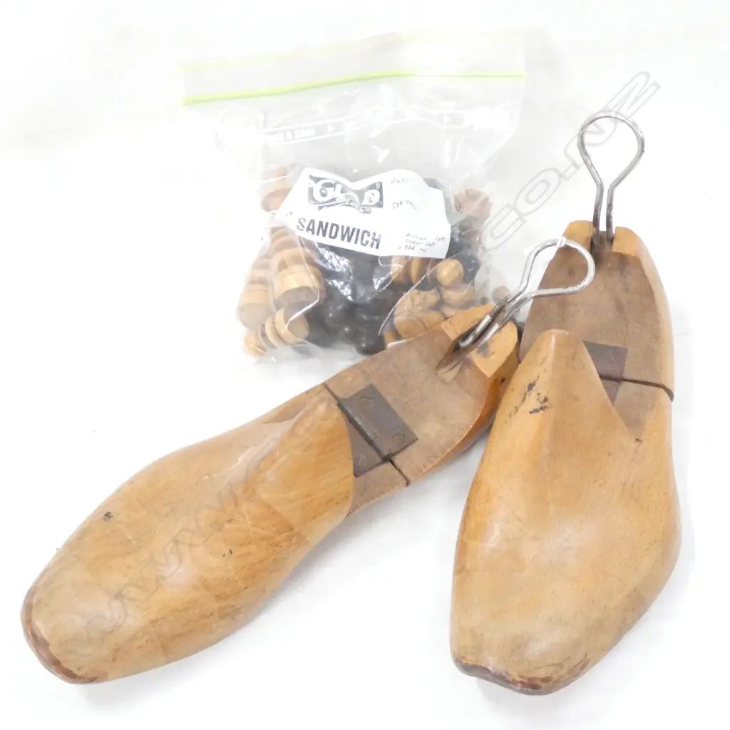 VICTORIAN WOODEN CHESS PIECES (SOME MISSING) & PR WOODEN SHOE TREES (L 250MM) Image 1++
