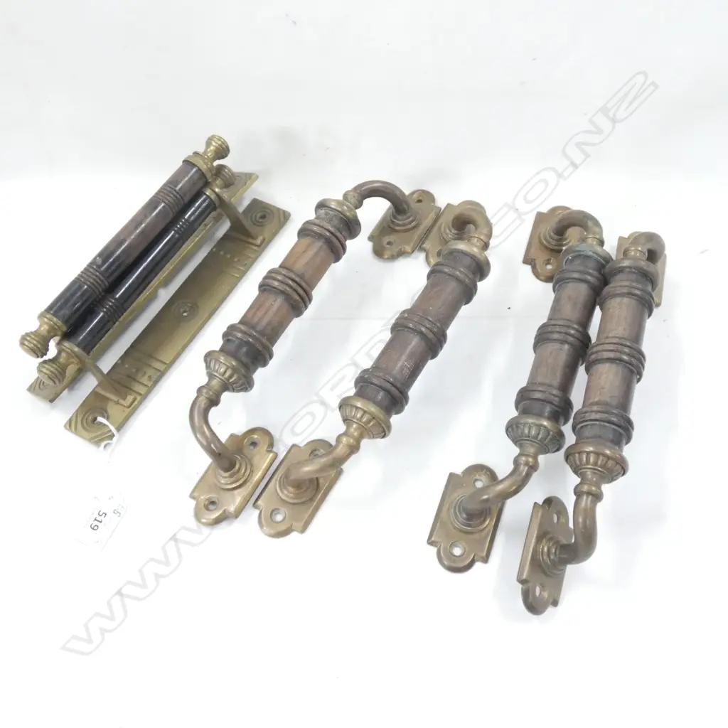 3 PR VINTAGE BRASS HANDLES - LONGEST 290MM Image 1++