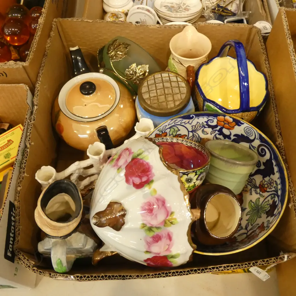 BOX LOT ASST CHINA & COLLECTABLES; INCL MALING THUMBPRINT / AMPHORA ETC.. Image 1++